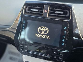 TOYOTA PRIUS 1.8 VVT 8.8kWh Business Edition Plus Hatchback 5dr Petrol Plug-i