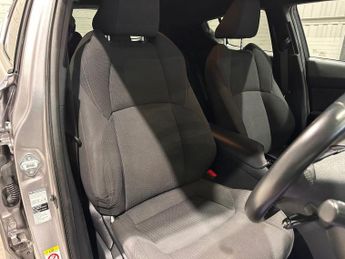 TOYOTA C-HR 1.8 VVT-h Dynamic SUV 5dr Petrol Hybrid CVT Euro 6 (s/s) (122 ps