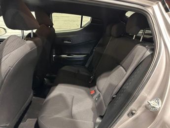 TOYOTA C-HR 1.8 VVT-h Dynamic SUV 5dr Petrol Hybrid CVT Euro 6 (s/s) (122 ps