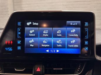 TOYOTA C-HR 1.8 VVT-h Dynamic SUV 5dr Petrol Hybrid CVT Euro 6 (s/s) (122 ps