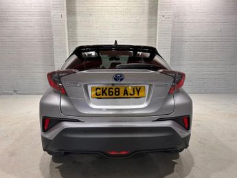 TOYOTA C-HR 1.8 VVT-h Dynamic SUV 5dr Petrol Hybrid CVT Euro 6 (s/s) (122 ps