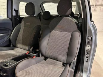 FIAT 500E 42kWh Icon Hatchback 3dr Electric Auto (118 ps)