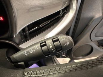 FIAT 500E 42kWh Icon Hatchback 3dr Electric Auto (118 ps)