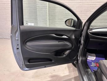 FIAT 500E 42kWh Icon Hatchback 3dr Electric Auto (118 ps)