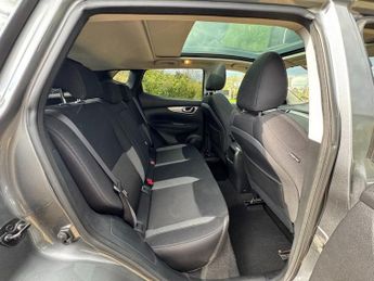 NISSAN QASHQAI 1.2 DIG-T N-Connecta SUV 5dr Petrol XTRON Euro 6 (s/s) (115 ps)