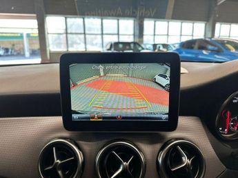 MERCEDES-BENZ 180 1.6 GLA180 GPF Urban Edition SUV 5dr Petrol 7G-DCT Euro 6 (s/s) 