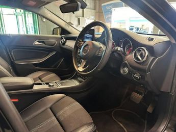 MERCEDES-BENZ 180 1.6 GLA180 GPF Urban Edition SUV 5dr Petrol 7G-DCT Euro 6 (s/s) 