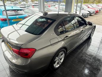 BMW 3 SERIES 2.0 330e 7.6kWh Sport Saloon 4dr Petrol Plug-in Hybrid Auto Euro