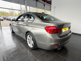 BMW 3 SERIES 2.0 330e 7.6kWh Sport Saloon 4dr Petrol Plug-in Hybrid Auto Euro
