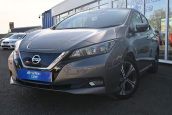 NISSAN LEAF 40kWh N-Connecta Hatchback 5dr Electric Auto (150 ps)