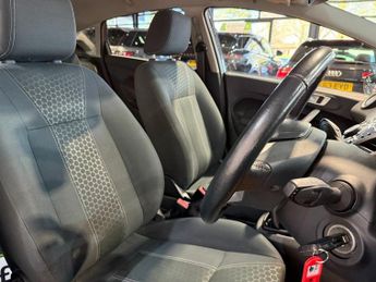 FORD FIESTA 1.4 Titanium Hatchback 5dr Petrol Manual (130 g/km, 94 bhp)