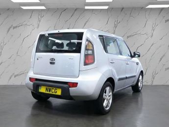 KIA SOUL 1.6 CRDi 2 SUV 5dr Diesel Auto Euro 4 (126 bhp) MOT FEB 2027 DRI