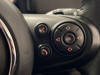 MINI COUNTRYMAN 1.5 Cooper Classic SUV 5dr Petrol Steptronic Euro 6 (s/s) (136 p