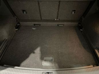 VOLKSWAGEN TIGUAN 2.0 TDI BlueMotion Tech R-Line SUV 5dr Diesel DSG 4Motion Euro 6