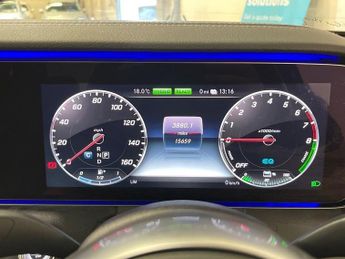 MERCEDES-BENZ E-CLASS 2.0 E300e 13.5kWh AMG Line (Premium) Saloon 4dr Petrol Plug-in H