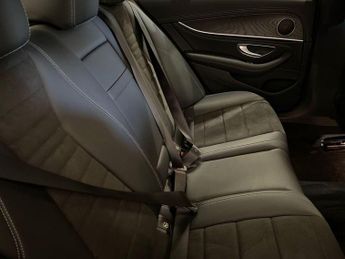 MERCEDES-BENZ E-CLASS 2.0 E300e 13.5kWh AMG Line (Premium) Saloon 4dr Petrol Plug-in H