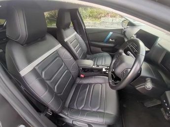 CITROEN e-C4 50kWh Shine Plus Hatchback 5dr Electric Auto (136 ps)