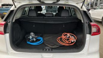 KIA NIRO 64kWh First Edition SUV 5dr Electric Auto (201 bhp)
