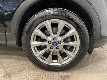 FORD KUGA 2.0 TDCi EcoBlue Titanium Edition SUV 5dr Diesel Powershift Euro