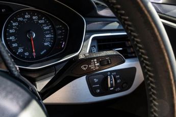 AUDI A4 1.4 TFSI S line Saloon 4dr Petrol S Tronic Euro 6 (s/s) (150 ps)