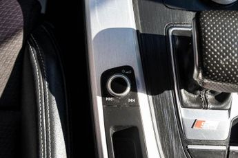 AUDI A4 1.4 TFSI S line Saloon 4dr Petrol S Tronic Euro 6 (s/s) (150 ps)