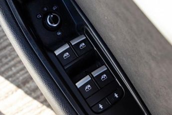 AUDI A4 1.4 TFSI S line Saloon 4dr Petrol S Tronic Euro 6 (s/s) (150 ps)