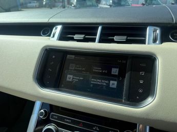 LAND ROVER RANGE ROVER SPORT 3.0 SD V6 HSE SUV 5dr Diesel Auto 4WD Euro 6 (s/s) (306 ps)-Fant