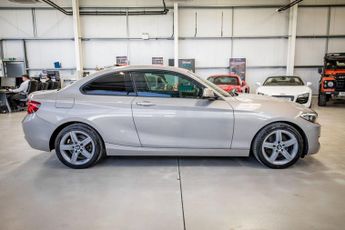 BMW 2 SERIES 2.0 220d Sport Coupe 2dr Diesel Manual Euro 6 (s/s) (190 ps)