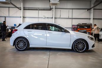 MERCEDES-BENZ A-CLASS 2.1 A200d AMG Line (Premium) Hatchback 5dr Diesel 7G-DCT Euro 6 