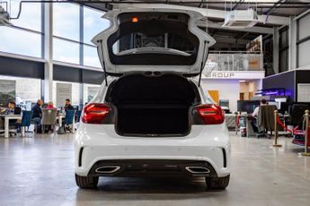 MERCEDES-BENZ A-CLASS 2.1 A200d AMG Line (Premium) Hatchback 5dr Diesel 7G-DCT Euro 6 
