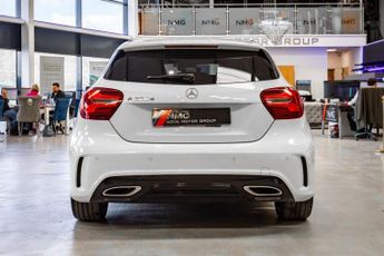 MERCEDES-BENZ A-CLASS 2.1 A200d AMG Line (Premium) Hatchback 5dr Diesel 7G-DCT Euro 6 