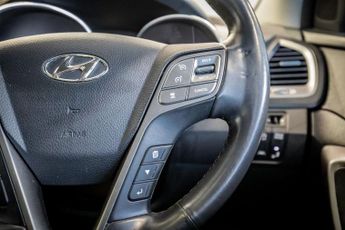 HYUNDAI SANTA FE 2.2 CRDi Blue Drive Premium SE SUV 5dr Diesel Auto 4WD Euro 6 (s
