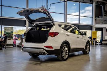 HYUNDAI SANTA FE 2.2 CRDi Blue Drive Premium SE SUV 5dr Diesel Auto 4WD Euro 6 (s