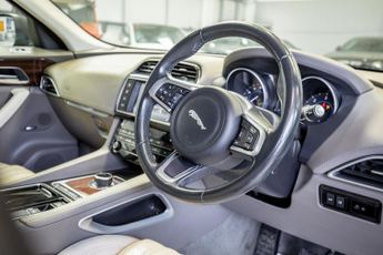 JAGUAR F-PACE 2.0 D180 Portfolio SUV 5dr Diesel Auto AWD Euro 6 (s/s) (180 ps)