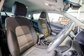 HYUNDAI TUCSON 1.6 T-GDi SE Nav SUV 5dr Petrol DCT Euro 6 (s/s) (177 ps)