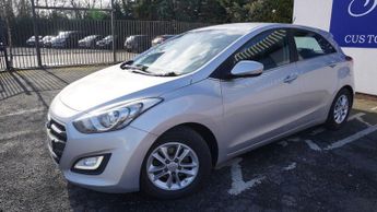 Hyundai I30 1.6 CRDi Blue Drive SE Nav Hatchback 5dr Diesel Manual Euro 6 (s
