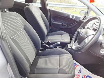 FORD FIESTA 1.6 Zetec Hatchback 5dr Petrol Powershift Euro 5 (105 ps)