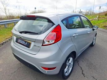 FORD FIESTA 1.6 Zetec Hatchback 5dr Petrol Powershift Euro 5 (105 ps)