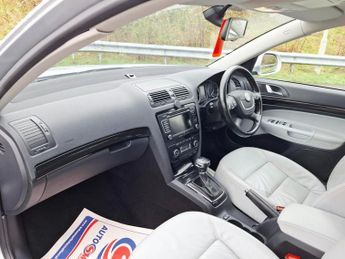 MERCEDES-BENZ E-CLASS 3.0 E350 CDI V6 BlueEfficiency Avantgarde Estate 5dr Diesel G-Tr