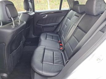 MERCEDES-BENZ E-CLASS 3.0 E350 CDI V6 BlueEfficiency Avantgarde Estate 5dr Diesel G-Tr