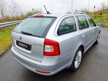 MERCEDES-BENZ E-CLASS 3.0 E350 CDI V6 BlueEfficiency Avantgarde Estate 5dr Diesel G-Tr