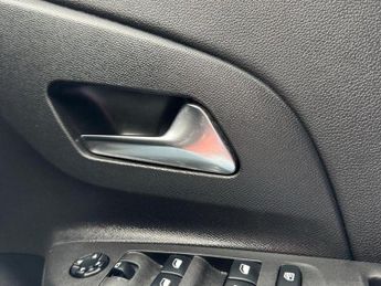 VAUXHALL Corsa Electric 50kWh SRi Nav Premium Hatchback 5dr Electric Auto (7.4Kw Charger