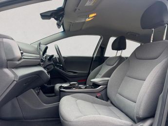 HYUNDAI IONIQ 38.3kWh Premium Hatchback 5dr Electric Auto (136 ps)
