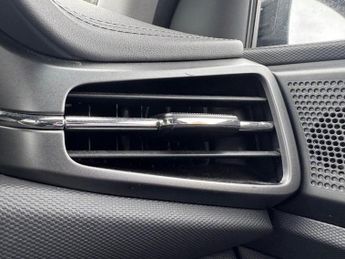 HYUNDAI IONIQ 38.3kWh Premium Hatchback 5dr Electric Auto (136 ps)