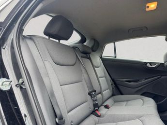HYUNDAI IONIQ 38.3kWh Premium Hatchback 5dr Electric Auto (136 ps)