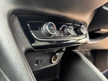 VAUXHALL Corsa Electric 50kWh SRi Premium Hatchback 5dr Electric Auto (136 ps)