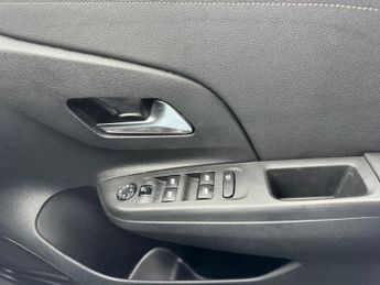 VAUXHALL Corsa Electric 50kWh SRi Premium Hatchback 5dr Electric Auto (136 ps)