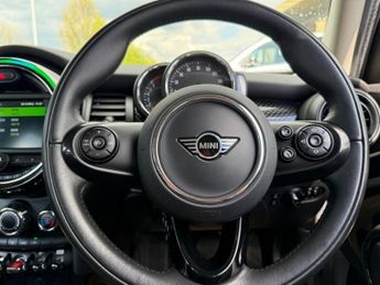 MINI HATCH 2.0 Cooper S Classic Hatchback 5dr Petrol Steptronic Euro 6 (s/s