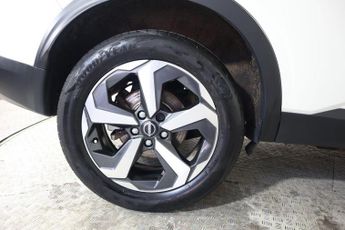 NISSAN QASHQAI 1.3 DIG-T MHEV N-Connecta XTRON Euro 6 (s/s) 5dr