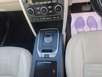 LAND ROVER DISCOVERY SPORT 2.2 SD4 HSE Luxury SUV 5dr Diesel Auto 4WD Euro 5 (s/s) (190 ps)